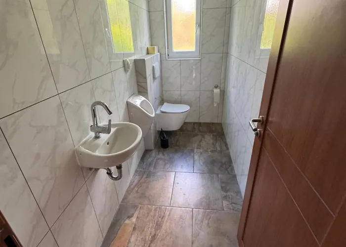 ホームステイ And Chill